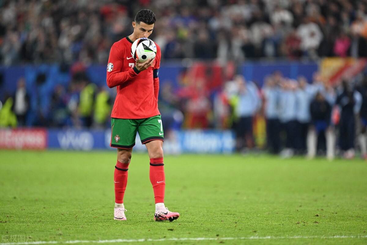 意甲半场：劳塔罗破门，莫拉塔伤退，国米1-0科莫