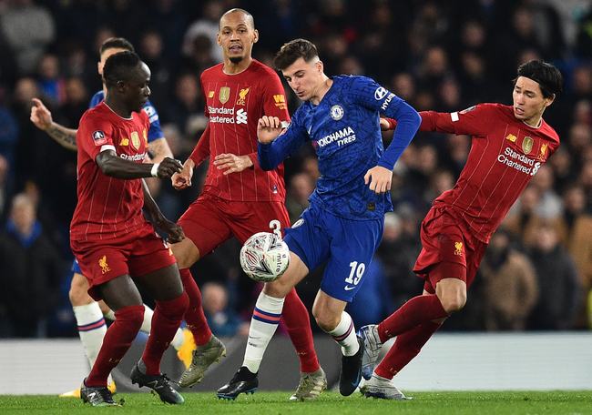 波兰主帅惊叹莱万职业精神：罗纳尔迪尼奥都不敢这样活