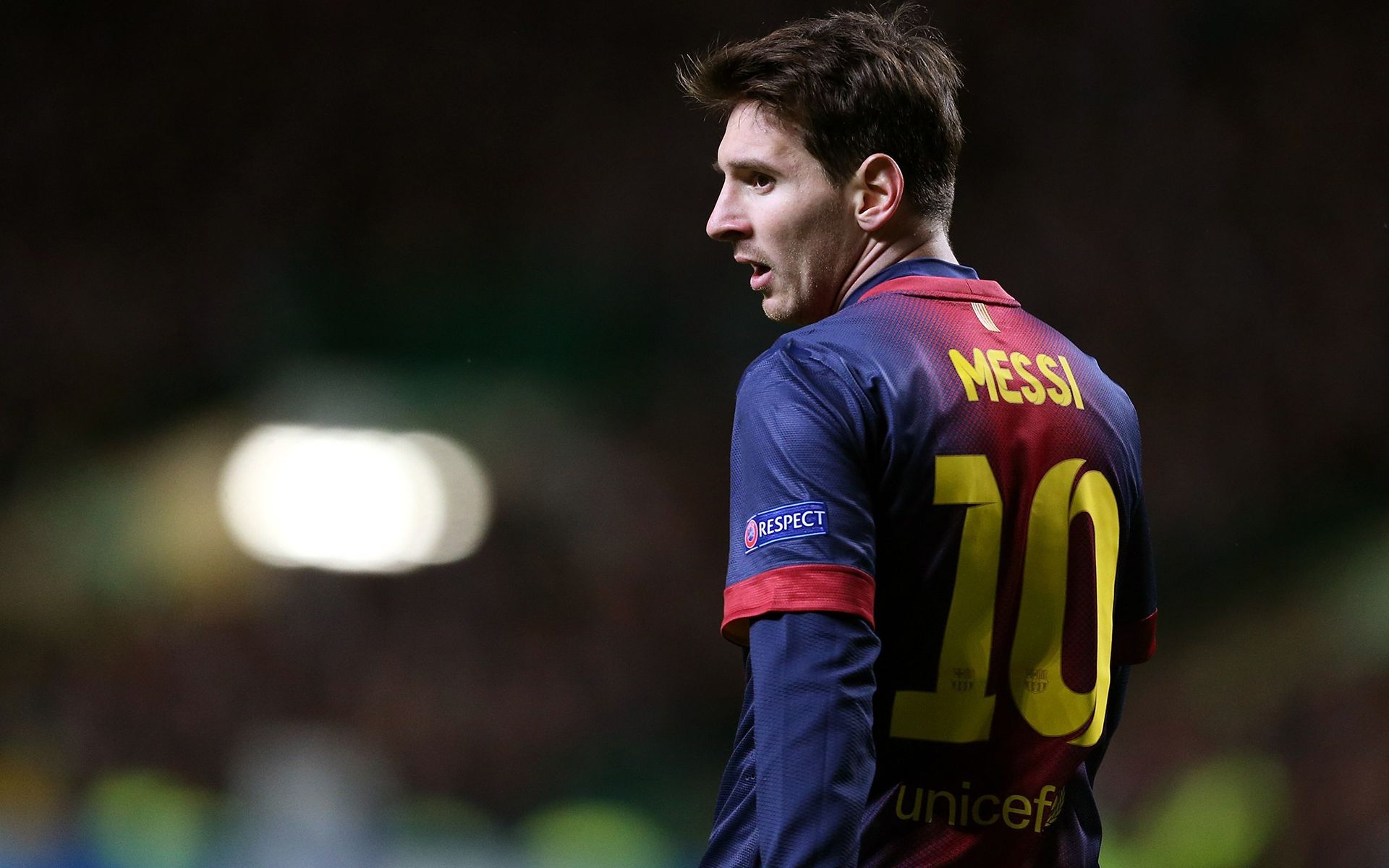 克罗斯评选历史最佳阵容：诺伊尔门将，马塞洛、拉姆...