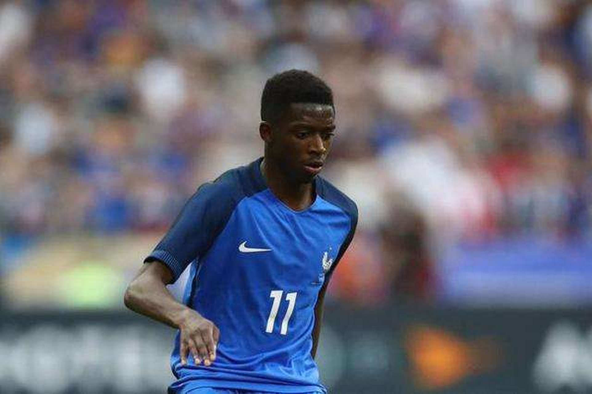 杨瀚森首发出战19分钟贡献4分5板2助